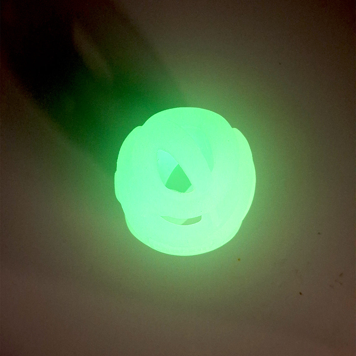MAX GLOW AIR FETCH BALL MEDIUM 2 PACK